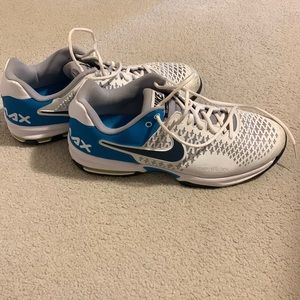 Men's tennis court shoes